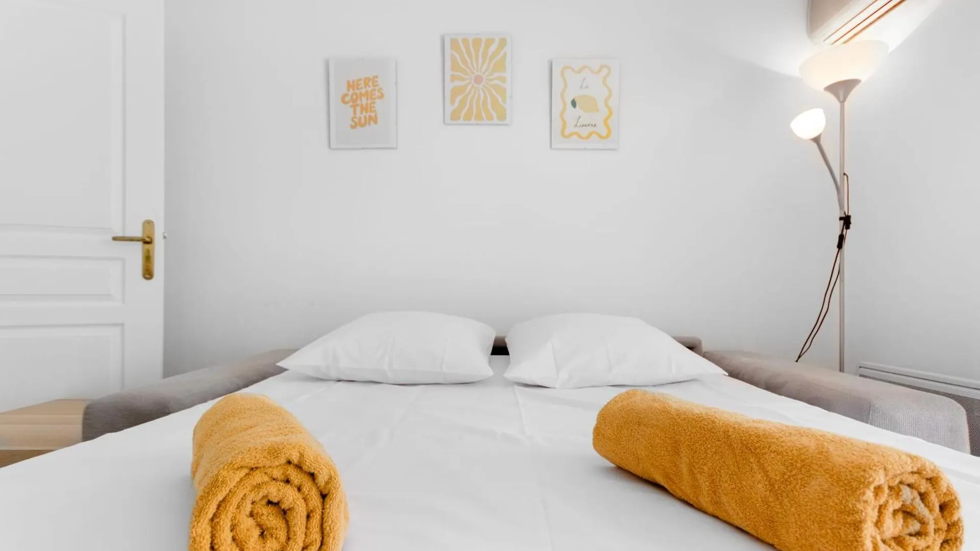 Le Seaside - Beach - Tram - Airport - Ac Nice Apartment
